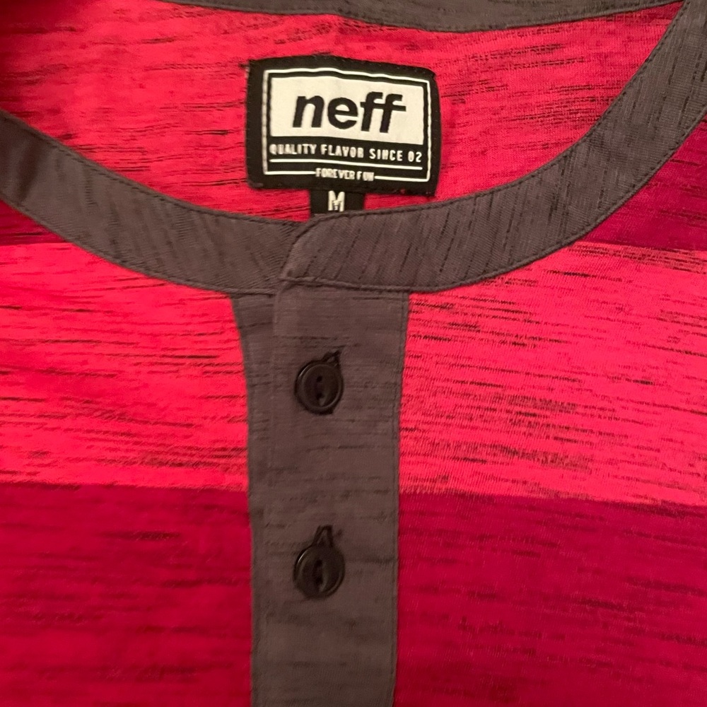 Neff shirt - Picture 2 of 2